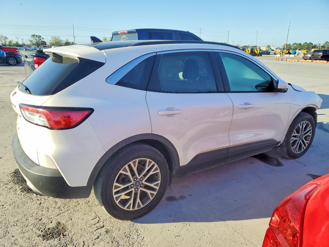 FORD ESCAPE SEL 2022