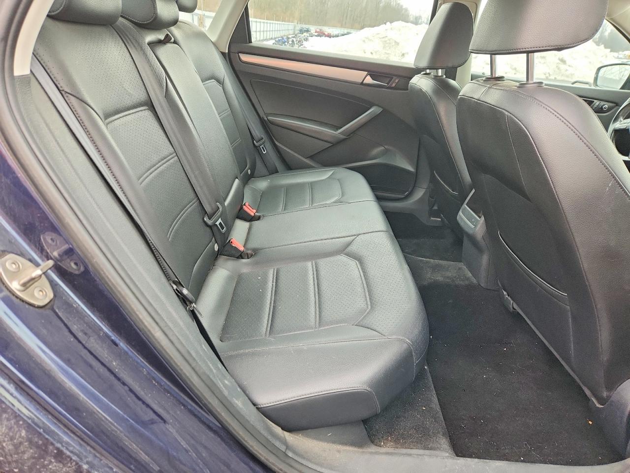 VOLKSWAGEN PASSAT S 2014