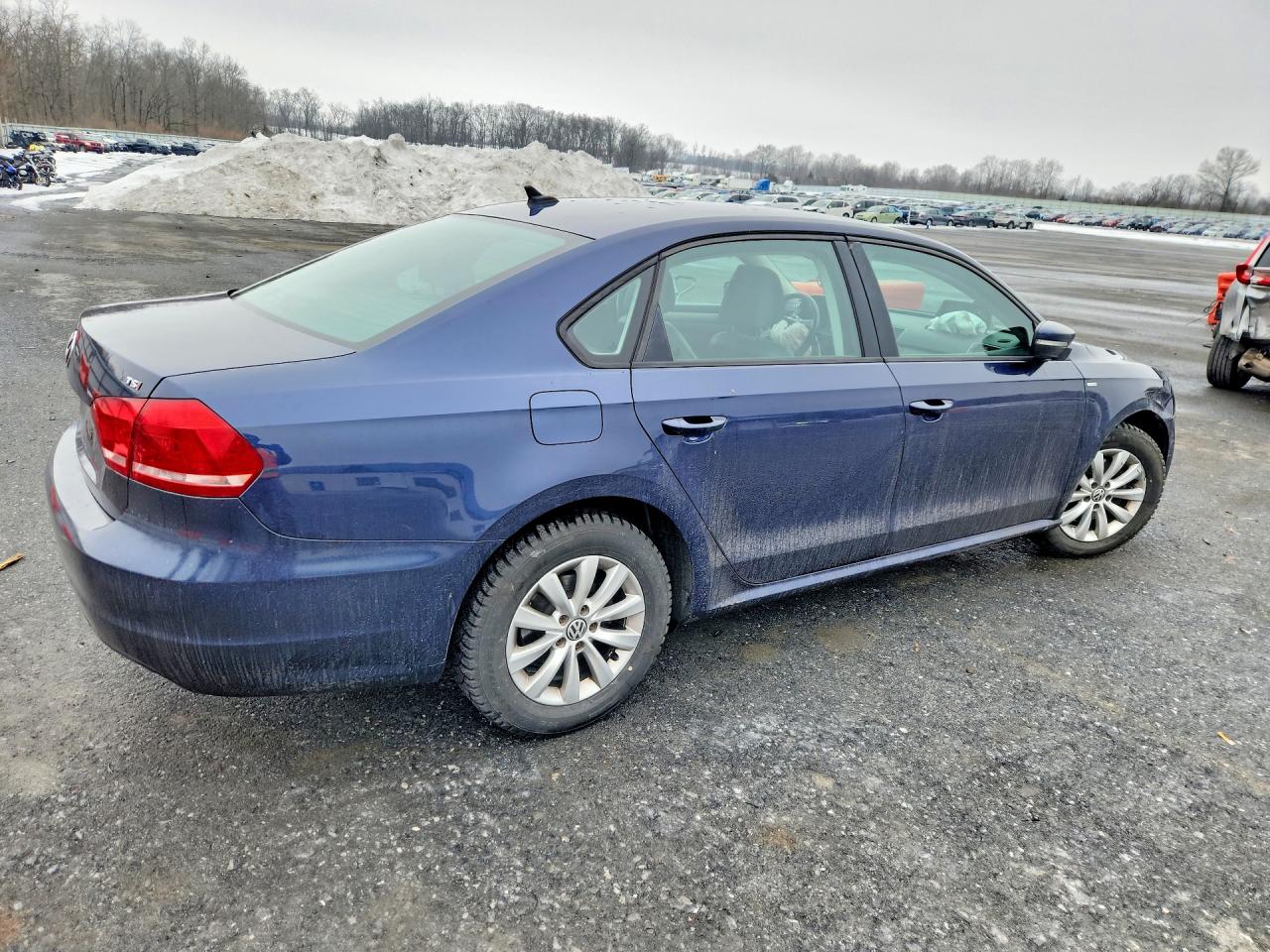 VOLKSWAGEN PASSAT S 2014