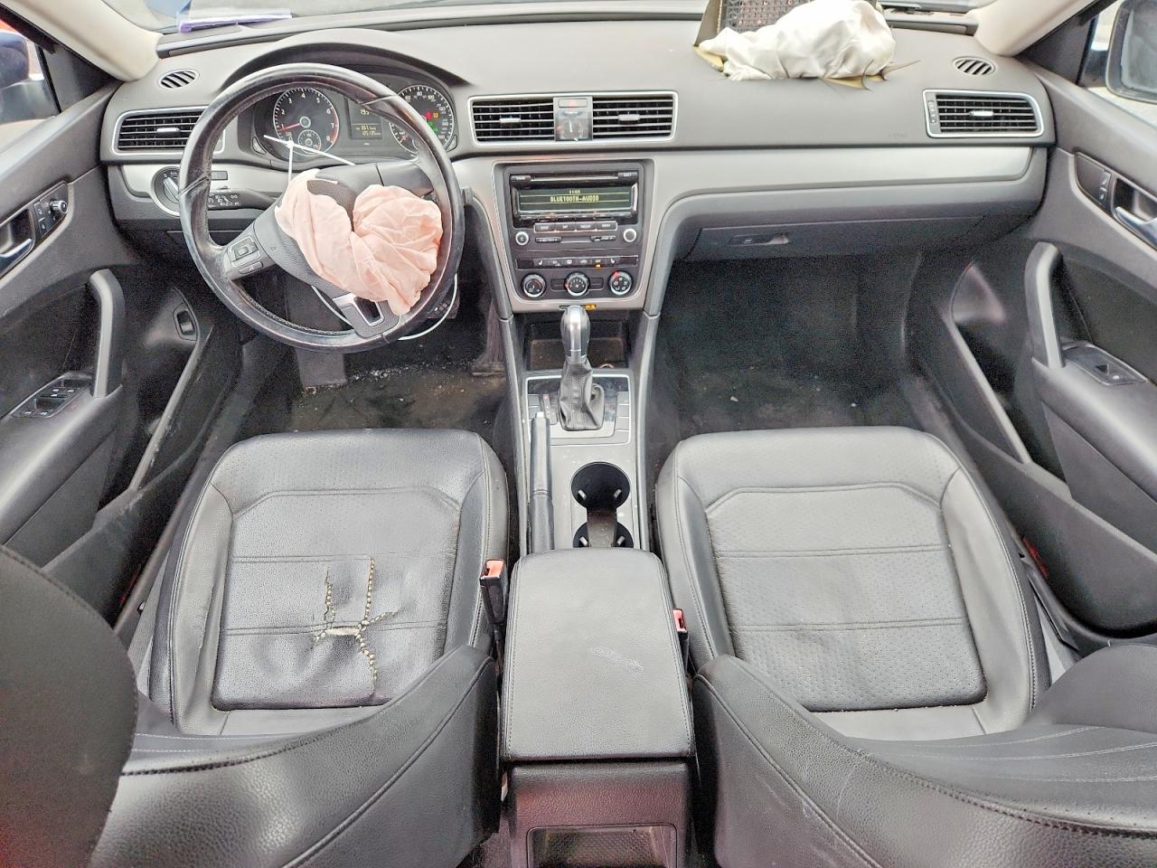 VOLKSWAGEN PASSAT S 2014