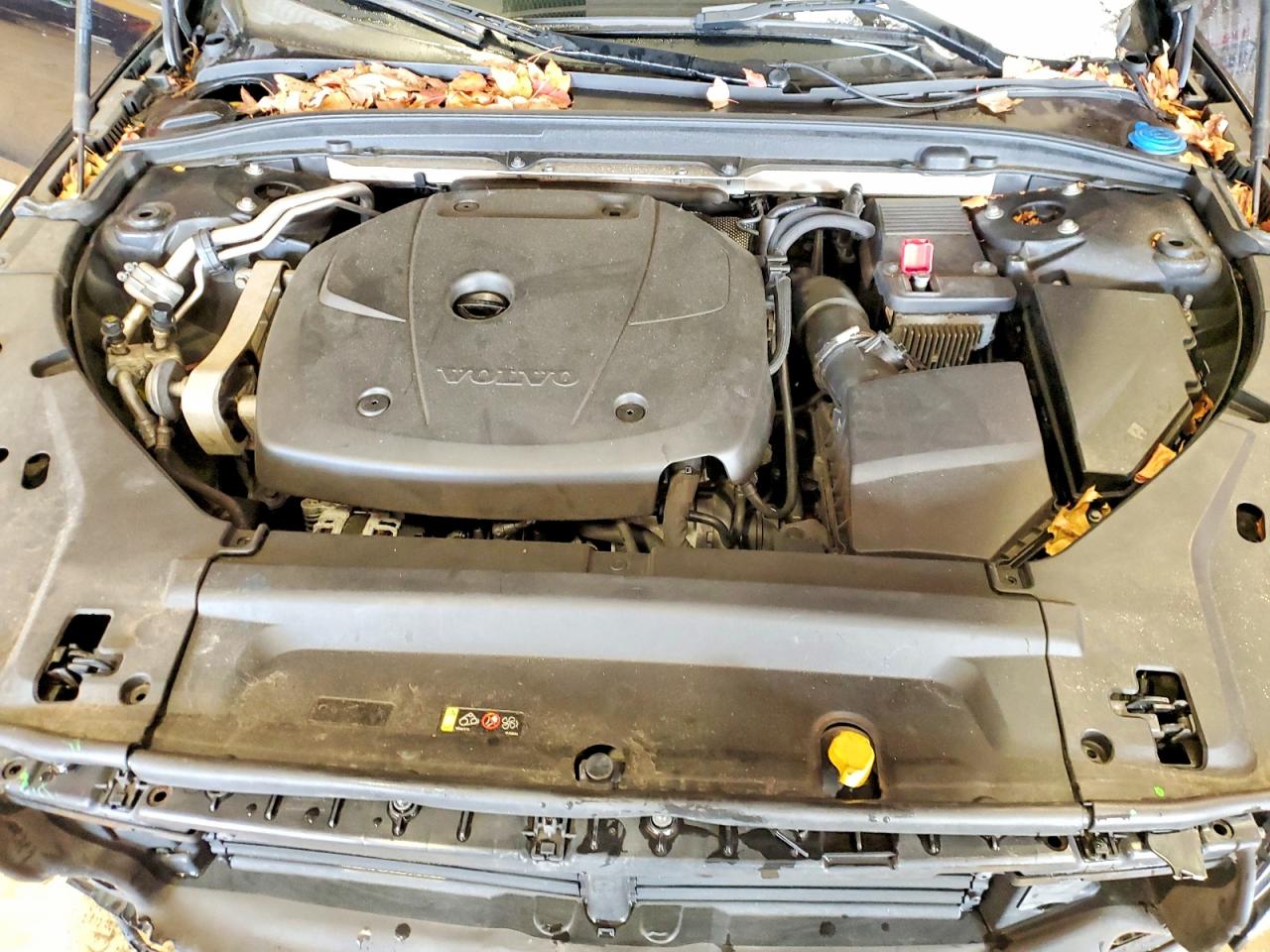 VOLVO S90 T5 MOMENTUM 2016