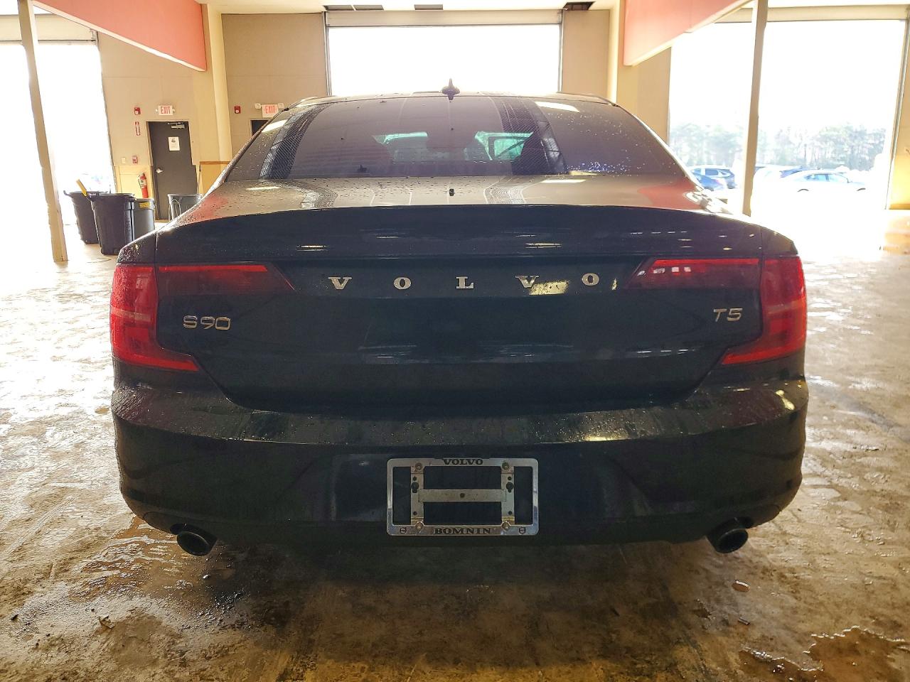 VOLVO S90 T5 MOMENTUM 2016