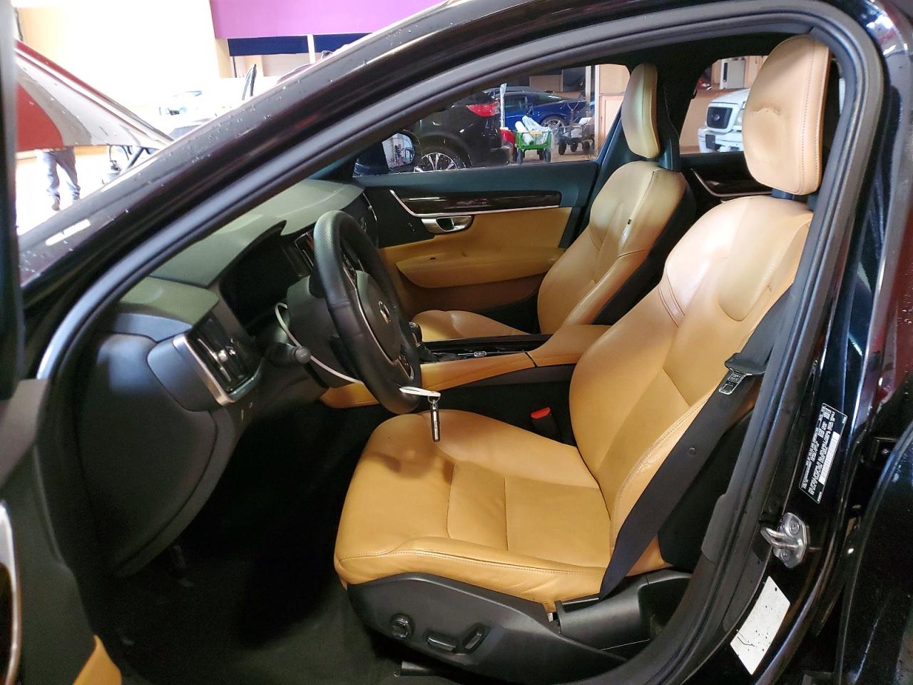 VOLVO S90 T5 MOMENTUM 2016