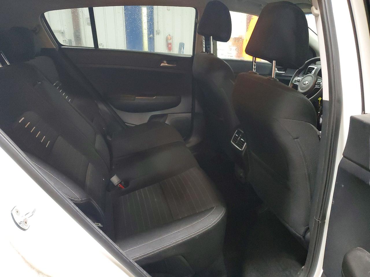 KIA SPORTAGE LX 2017