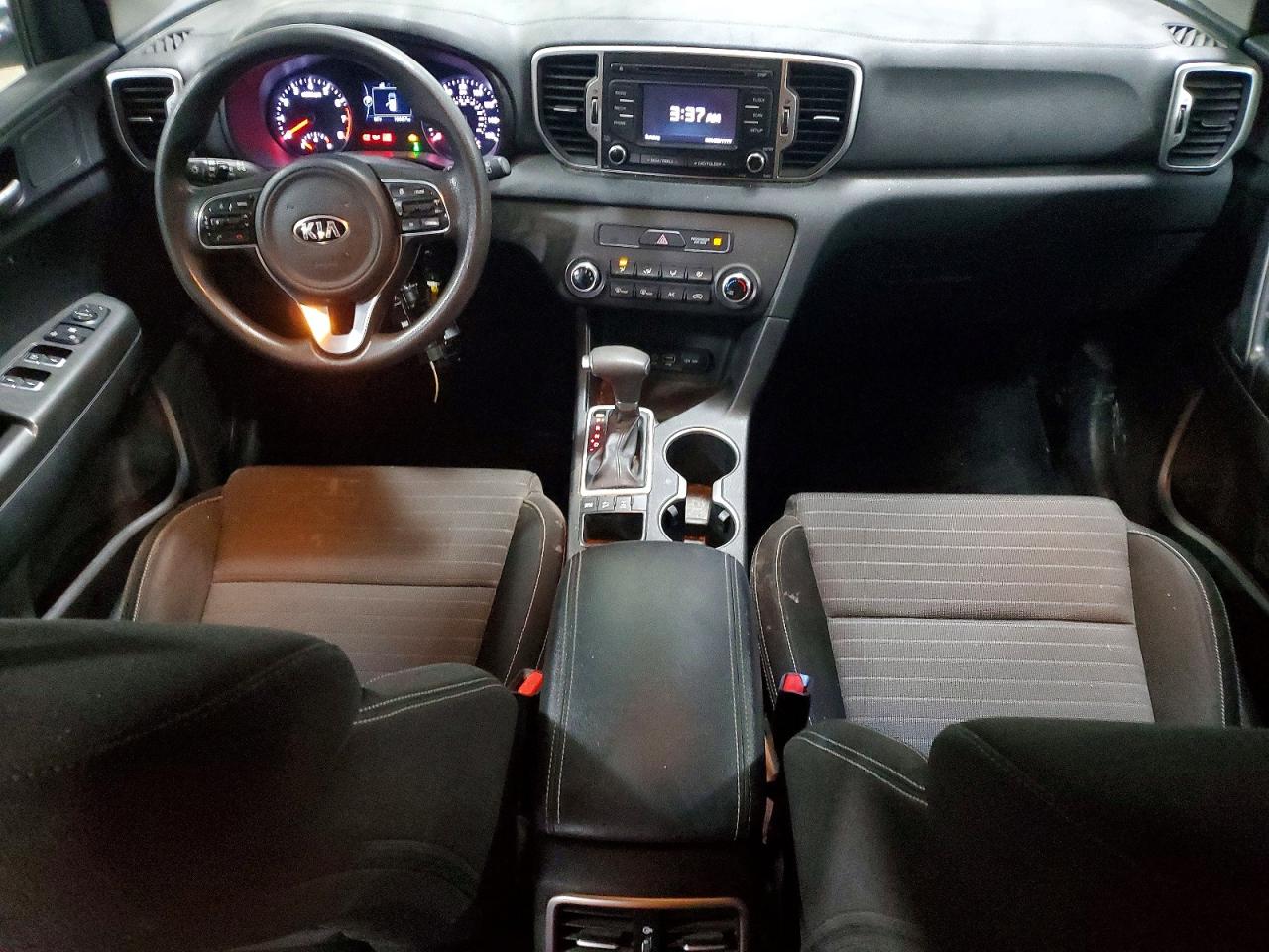 KIA SPORTAGE LX 2017