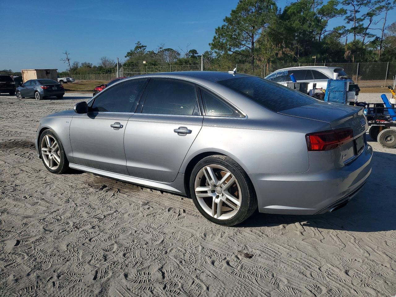 AUDI A6 PREMIUM PLUS 2015