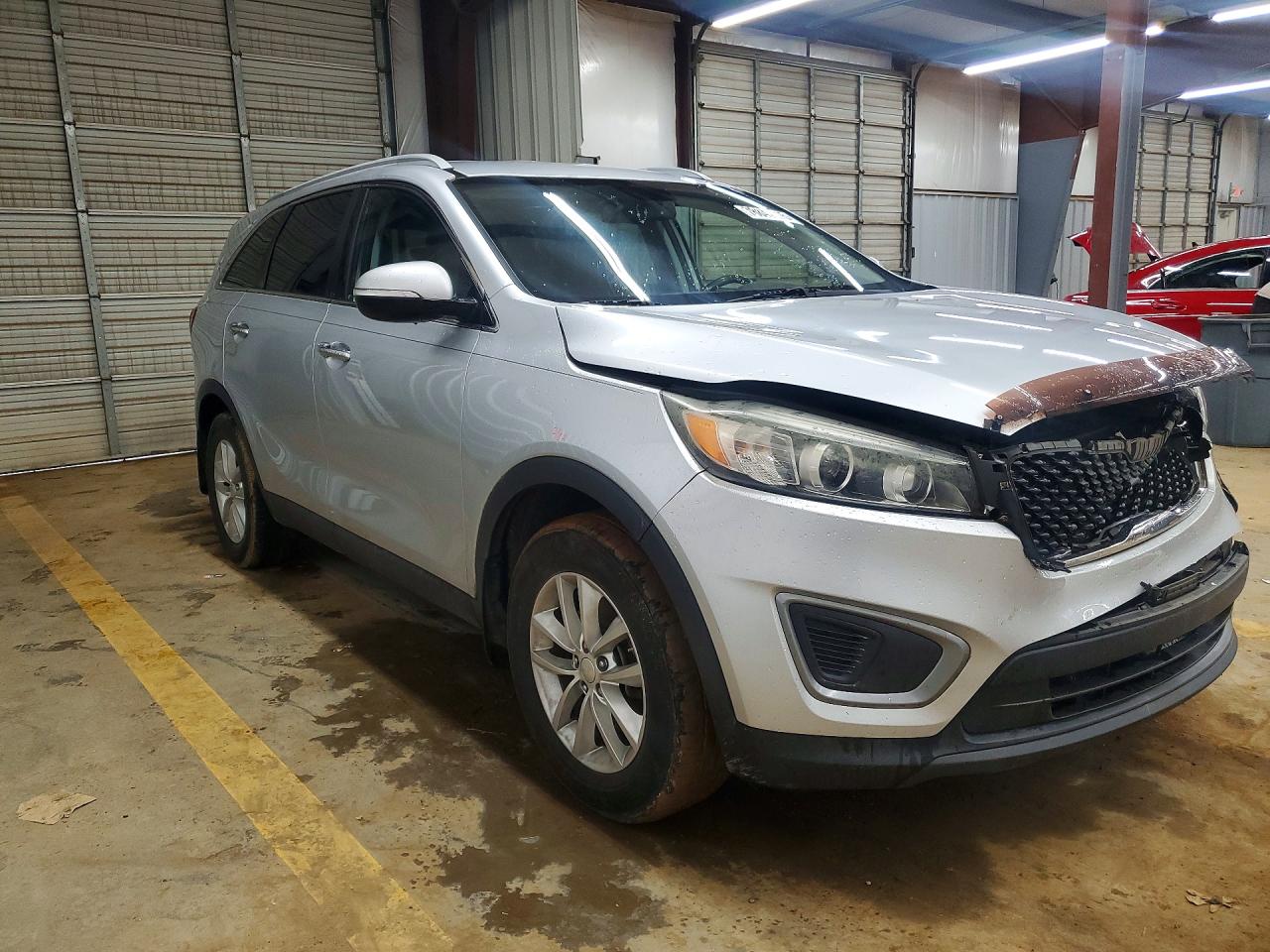 KIA SORENTO LX 2015