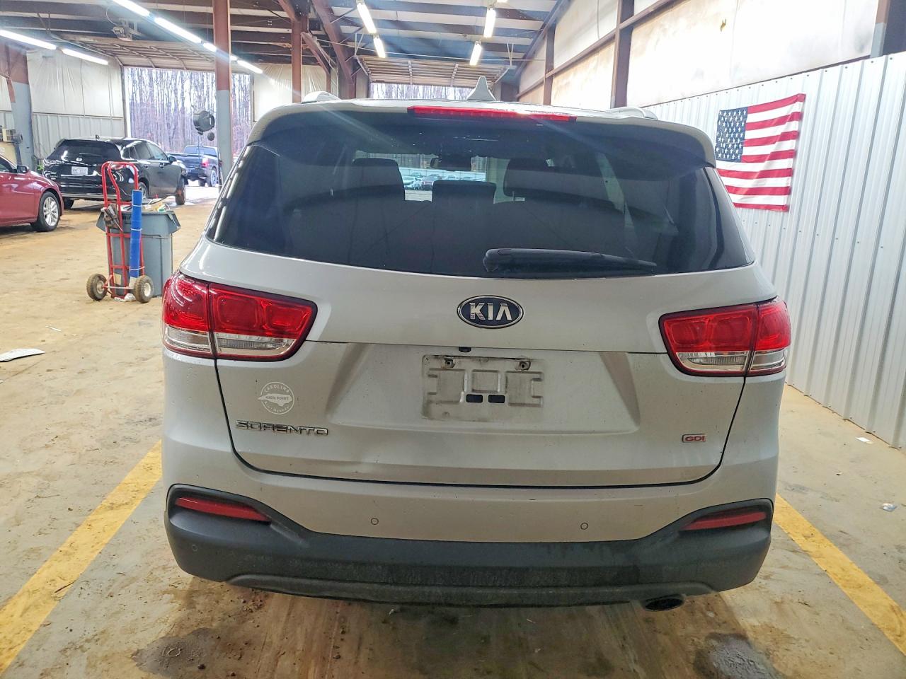 KIA SORENTO LX 2015