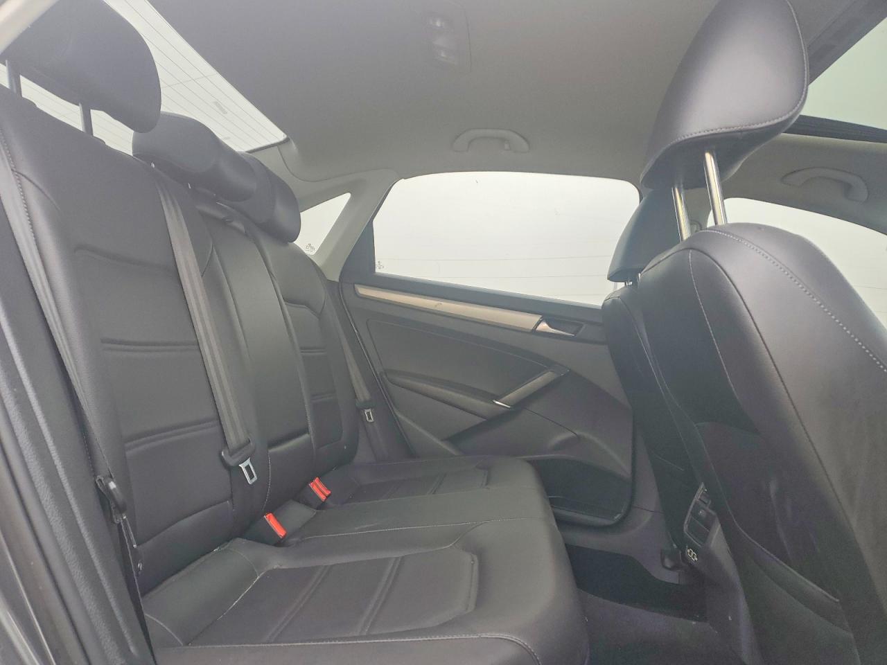 VOLKSWAGEN PASSAT SE 2021