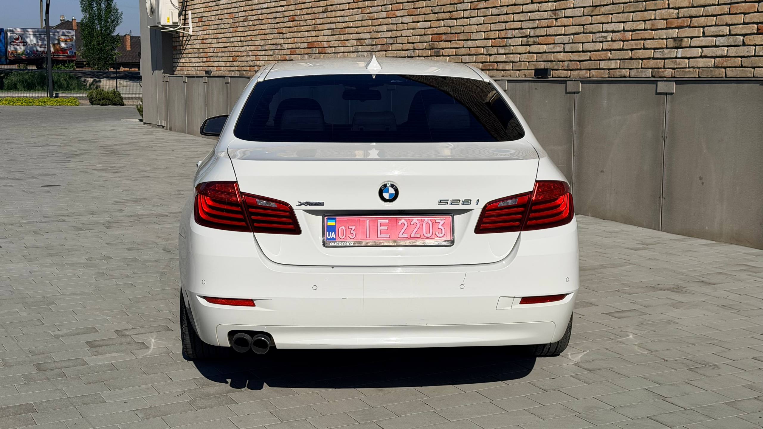 BMW 528 XI 2015