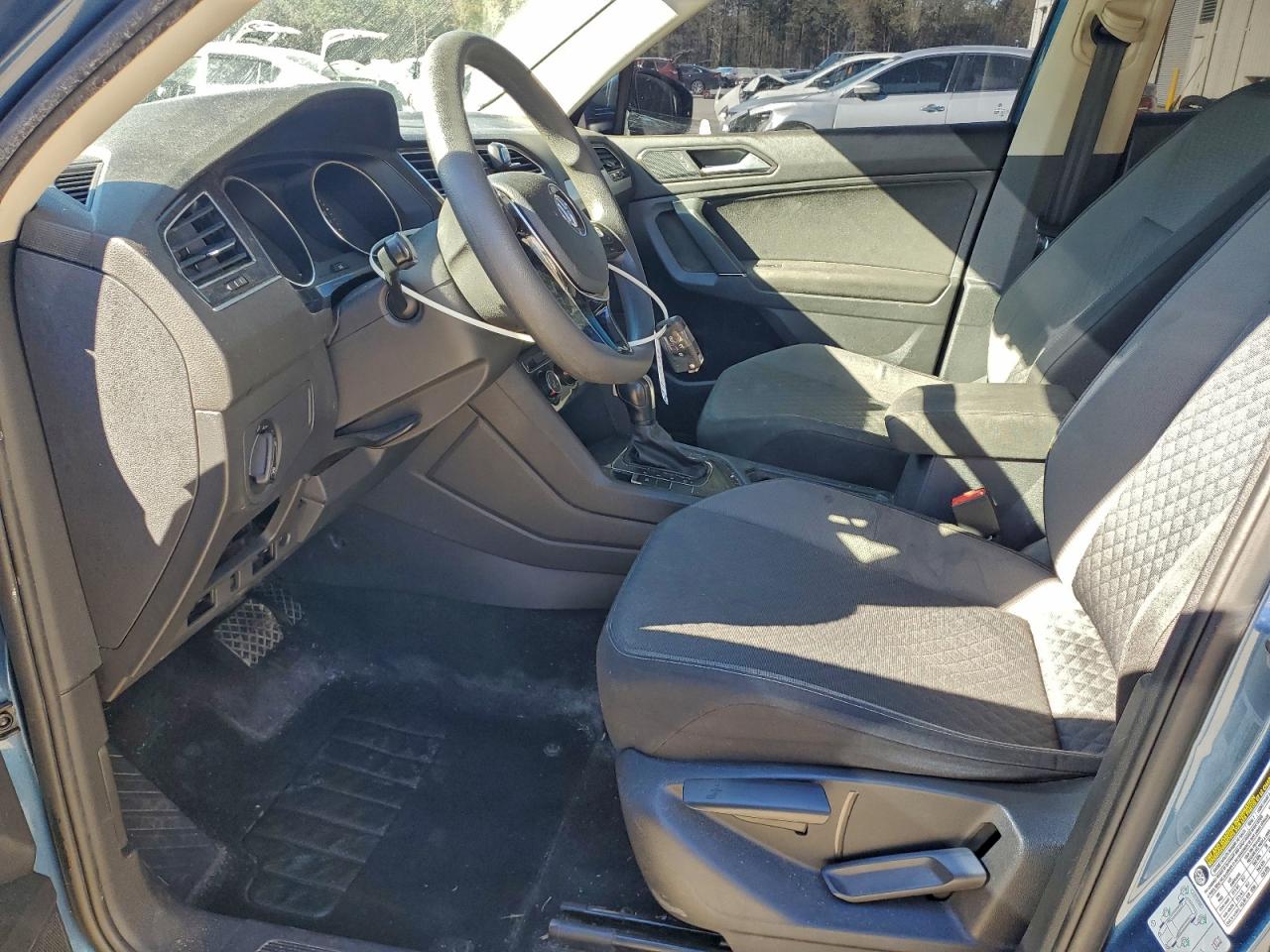 VOLKSWAGEN TIGUAN S 2017