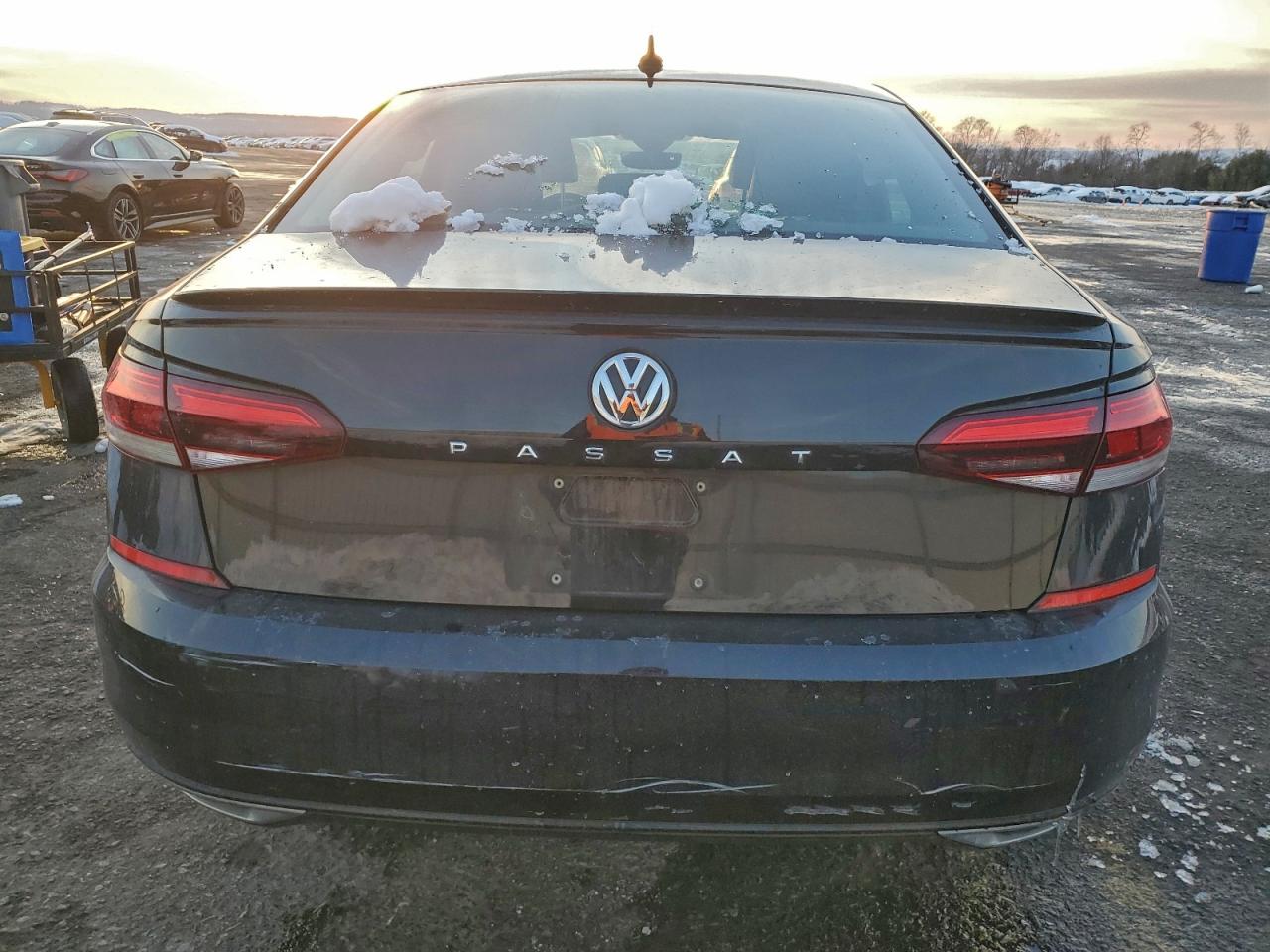 VOLKSWAGEN PASSAT R-Line 2021