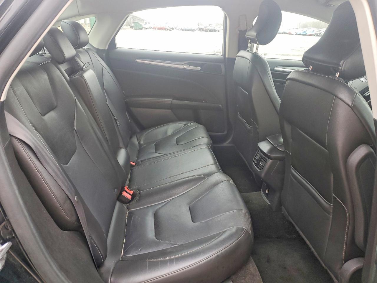 FORD FUSION TITANIUM 2015