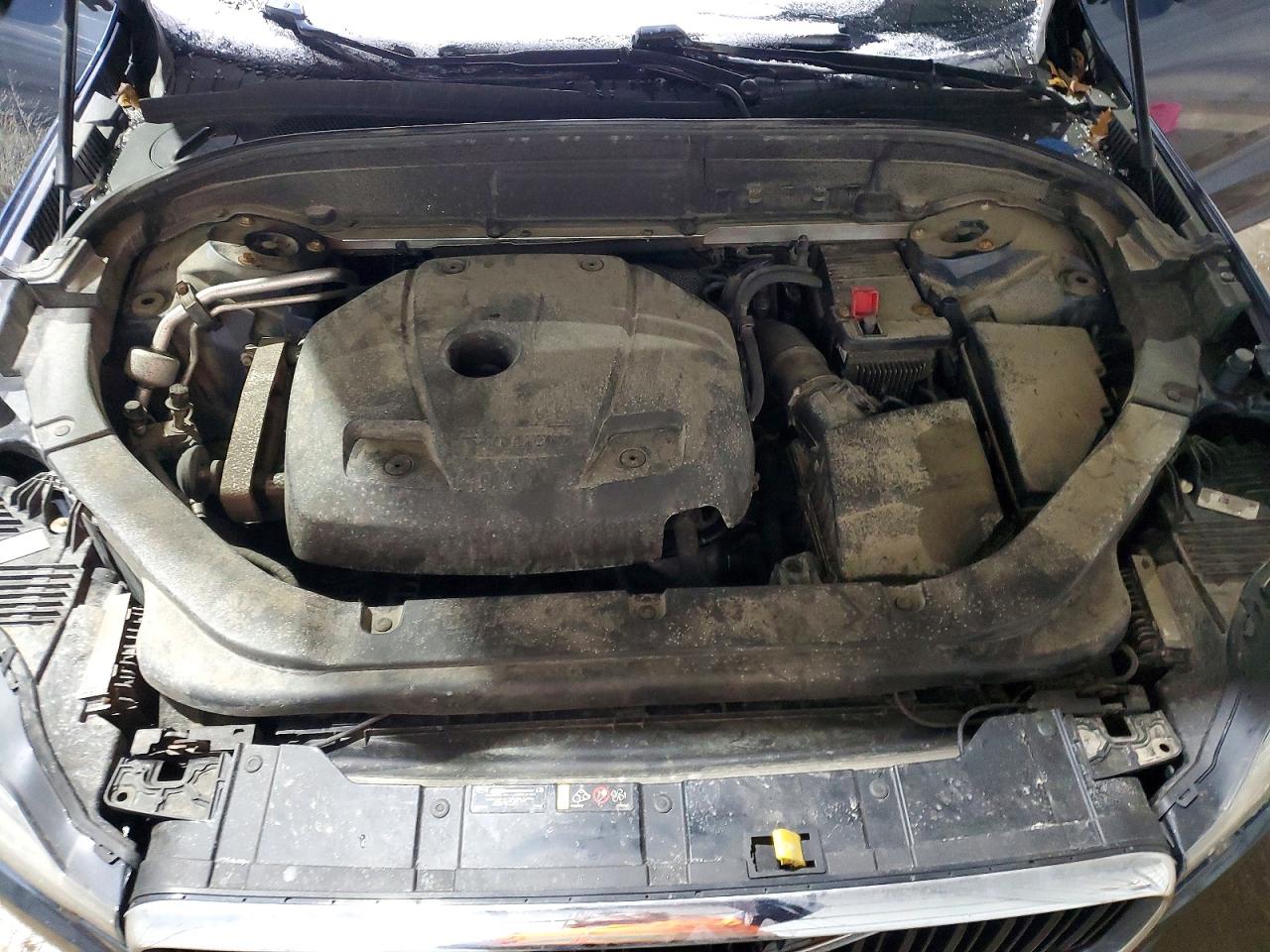 VOLVO XC60 T5 MOMENTUM 2018