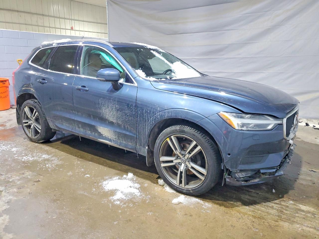 VOLVO XC60 T5 MOMENTUM 2018