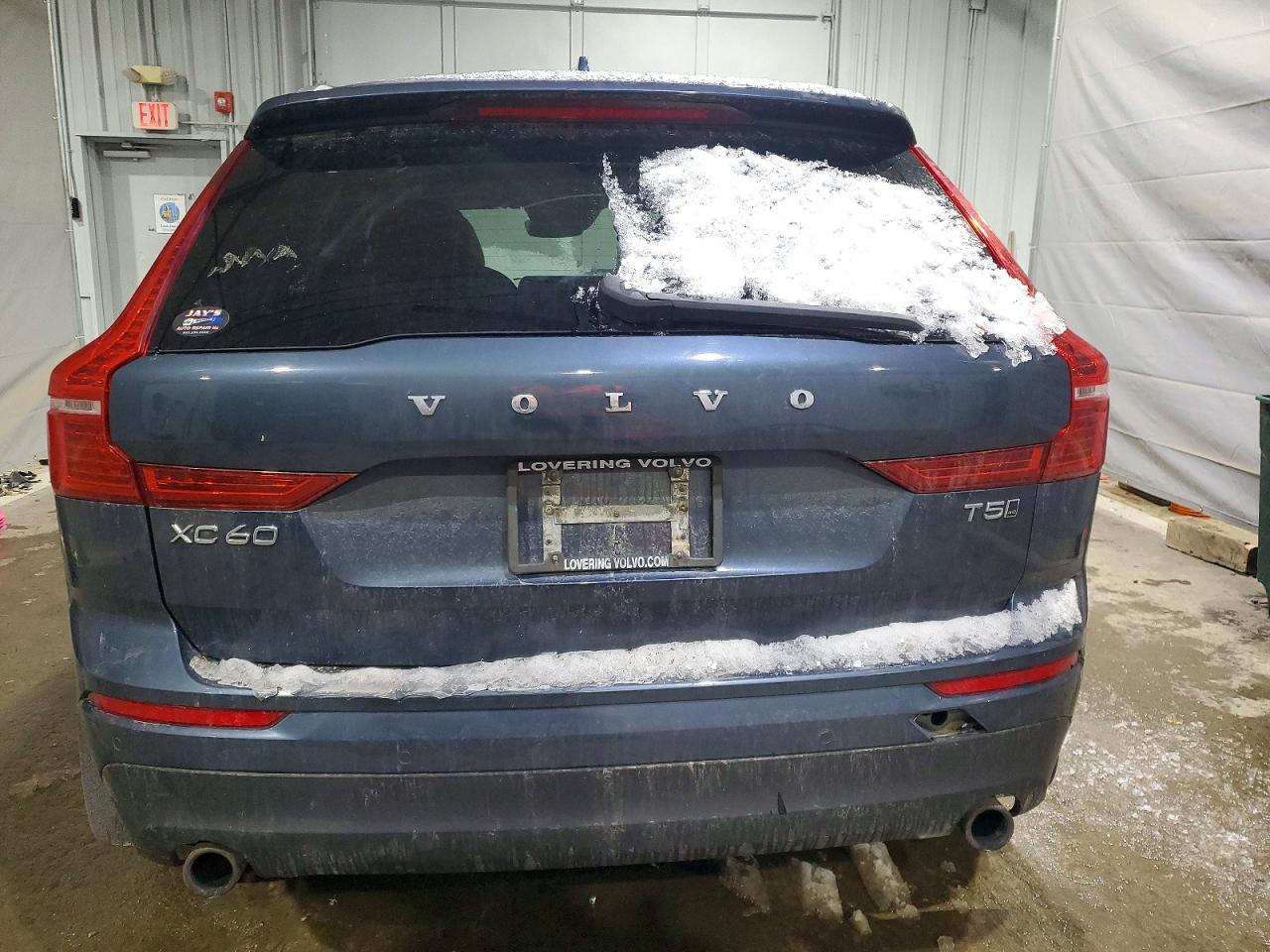 VOLVO XC60 T5 MOMENTUM 2018