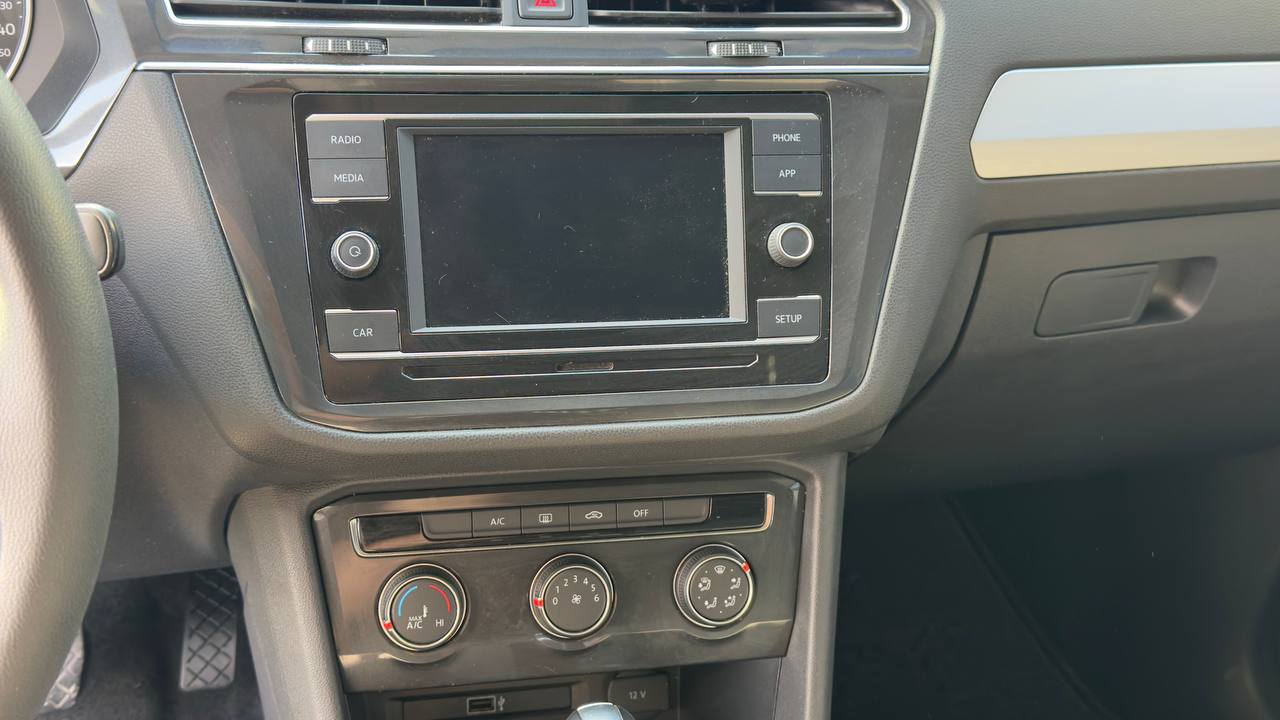 VOLKSWAGEN TIGUAN S 2017