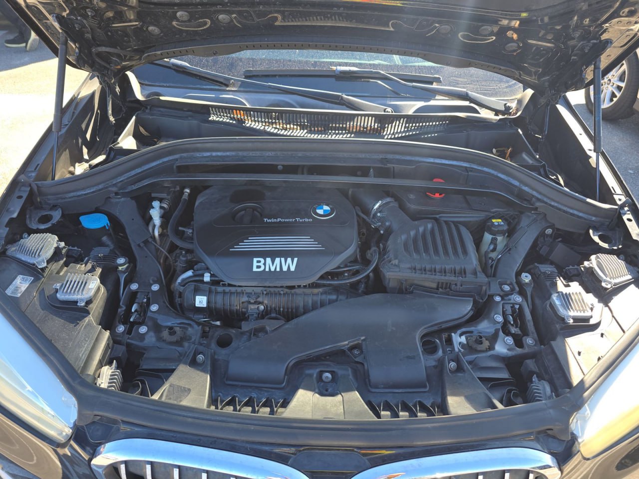 BMW X1 SPORTS ACTIVITY VEHICLE xDRIVE 28 i LUXURY LINE 2017