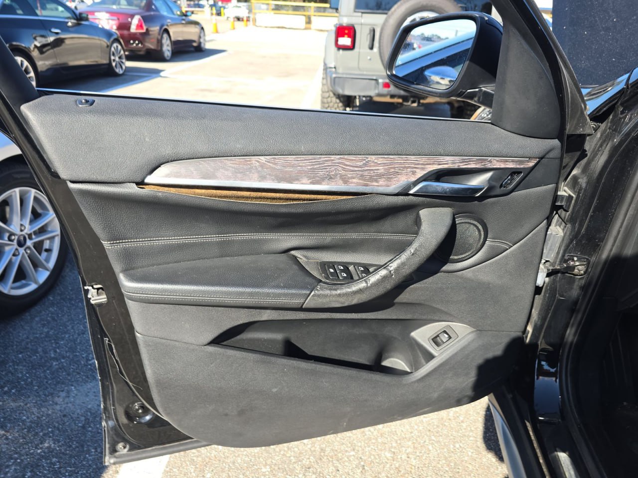 BMW X1 SPORTS ACTIVITY VEHICLE xDRIVE 28 i LUXURY LINE 2017