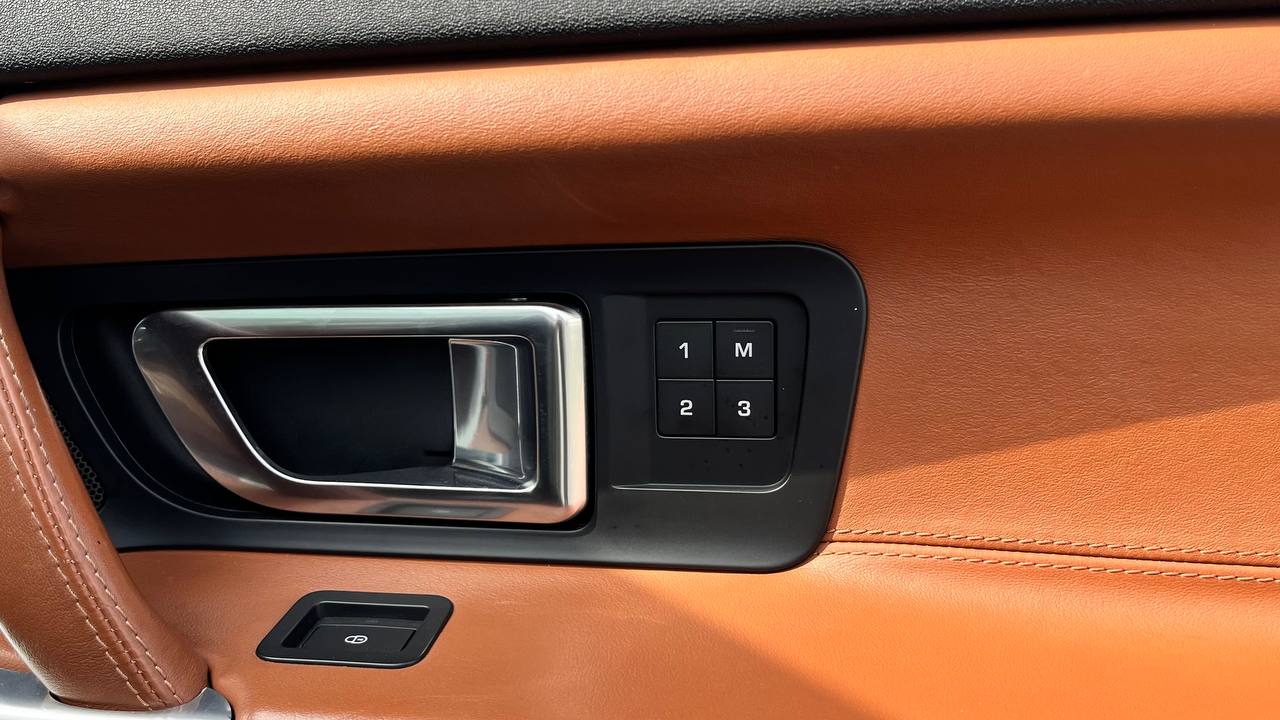 LAND ROVER DISCOVERY SPORT HSE 2016