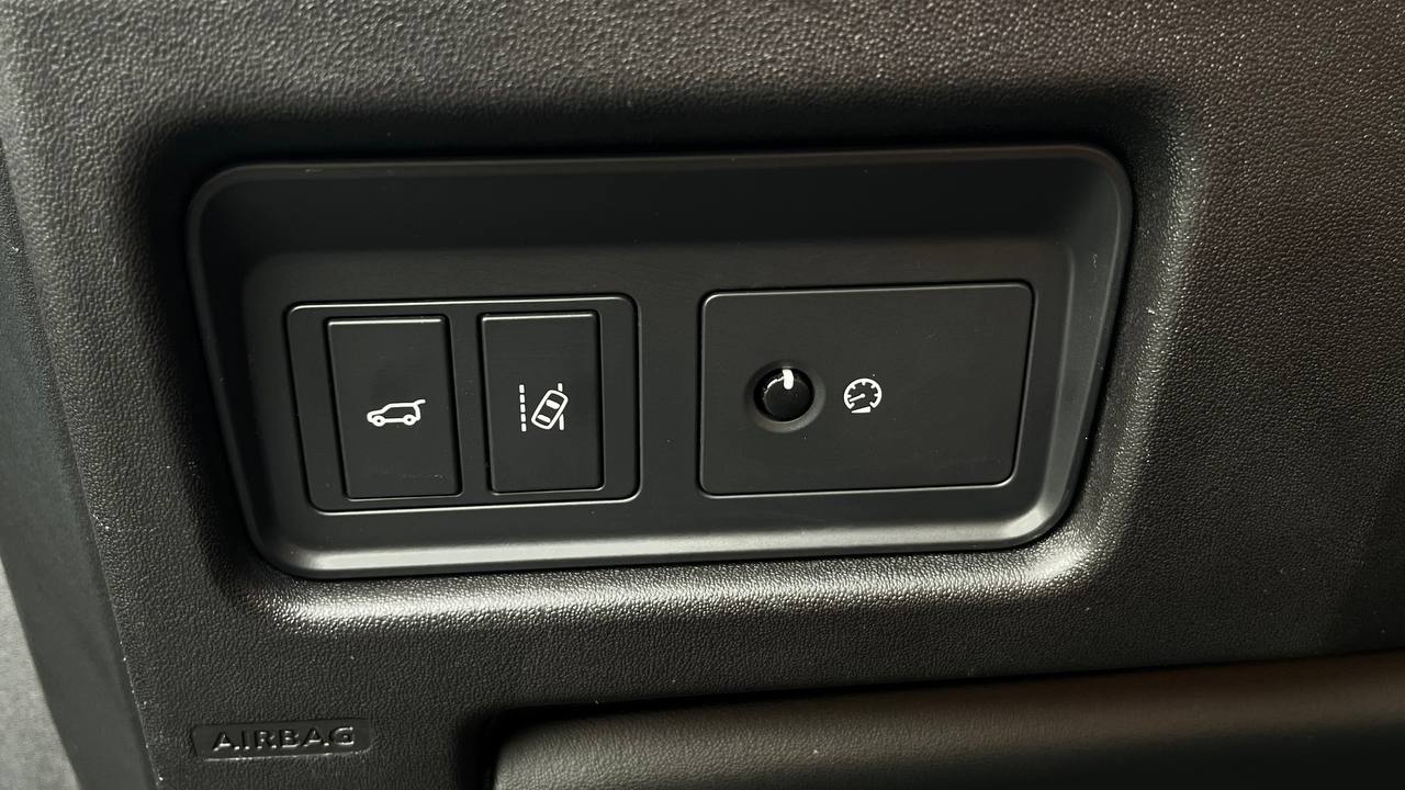 LAND ROVER DISCOVERY SPORT HSE 2016