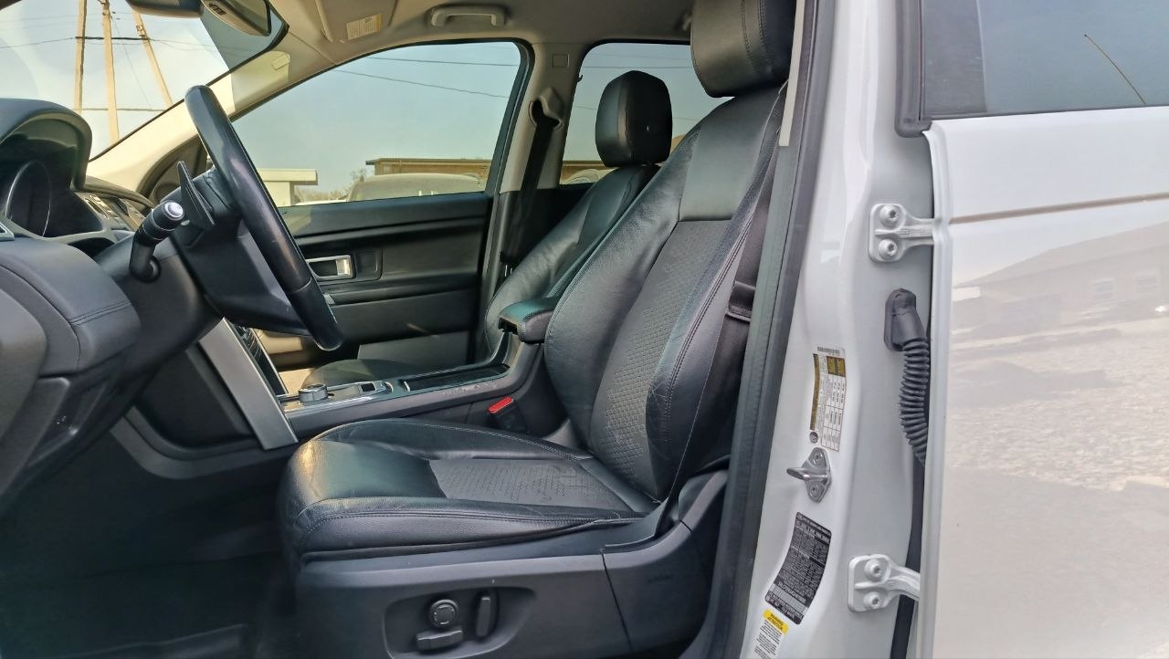 LAND ROVER DISCOVERY SPORT HSE 2016