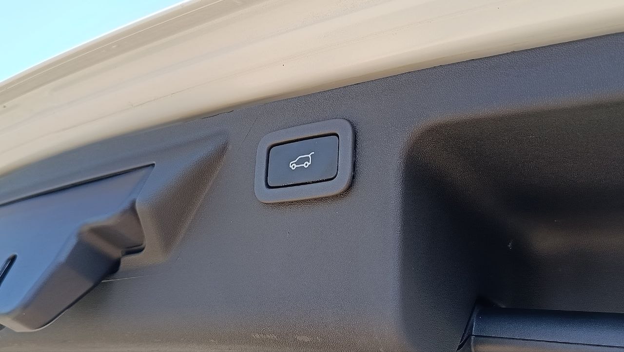 LAND ROVER DISCOVERY SPORT HSE 2016