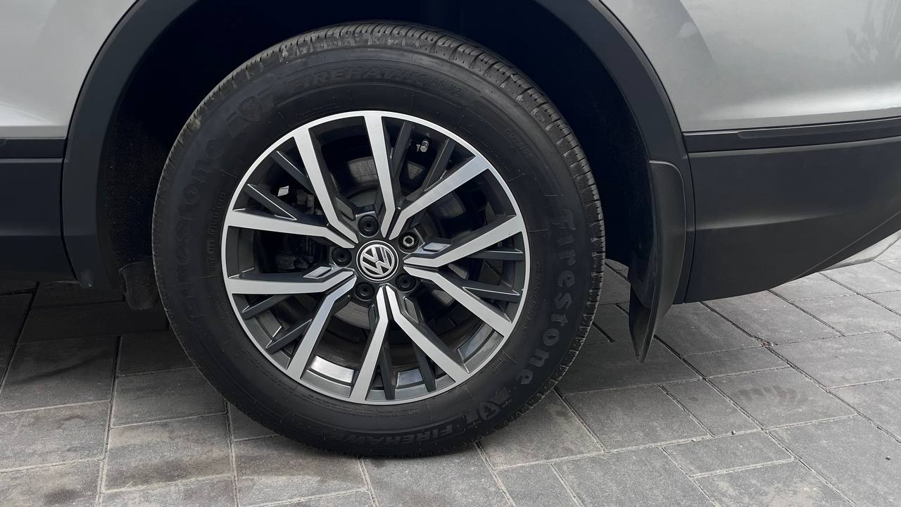VOLKSWAGEN TIGUAN SE  2019