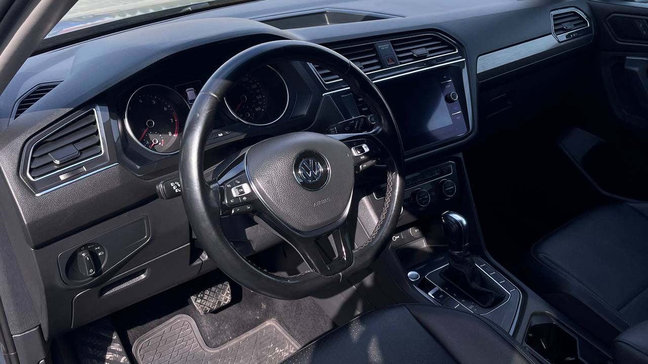 VOLKSWAGEN TIGUAN SE  2019