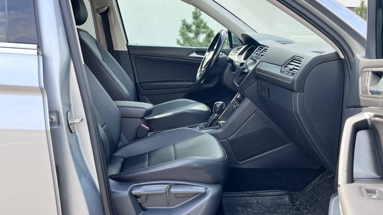 VOLKSWAGEN TIGUAN SE  2019