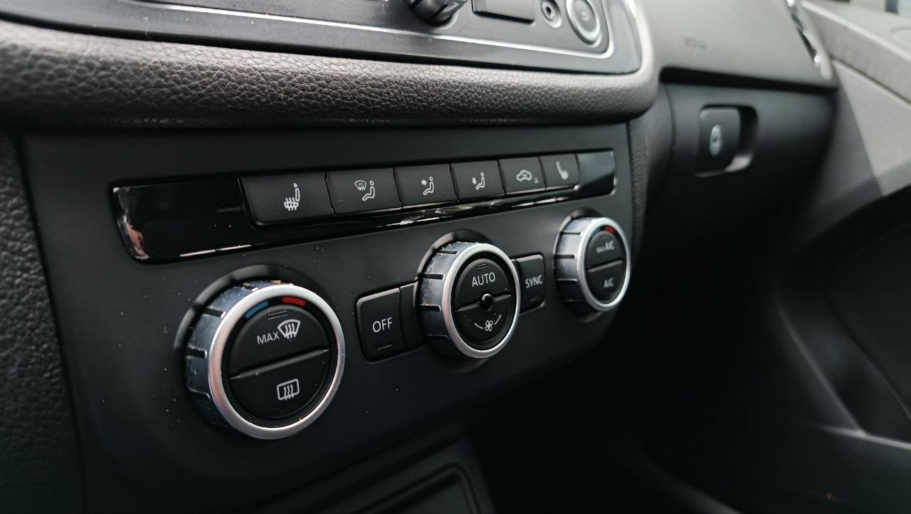 VOLKSWAGEN TIGUAN SE 2012