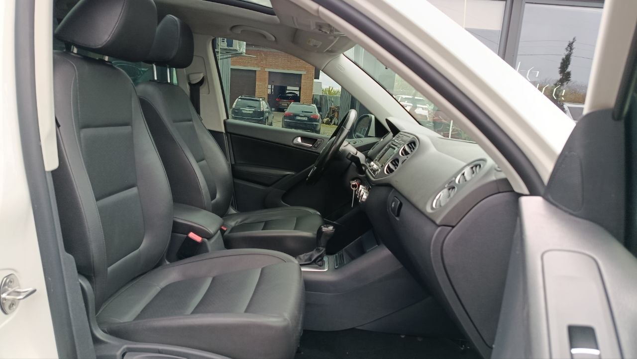 VOLKSWAGEN TIGUAN SE 2012