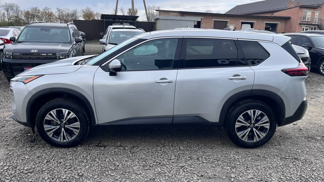 NISSAN ROGUE SV 2021