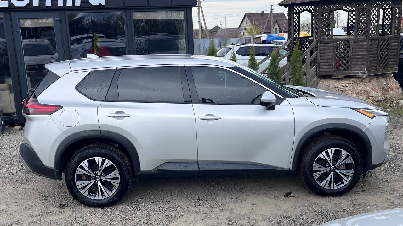 NISSAN ROGUE SV 2021