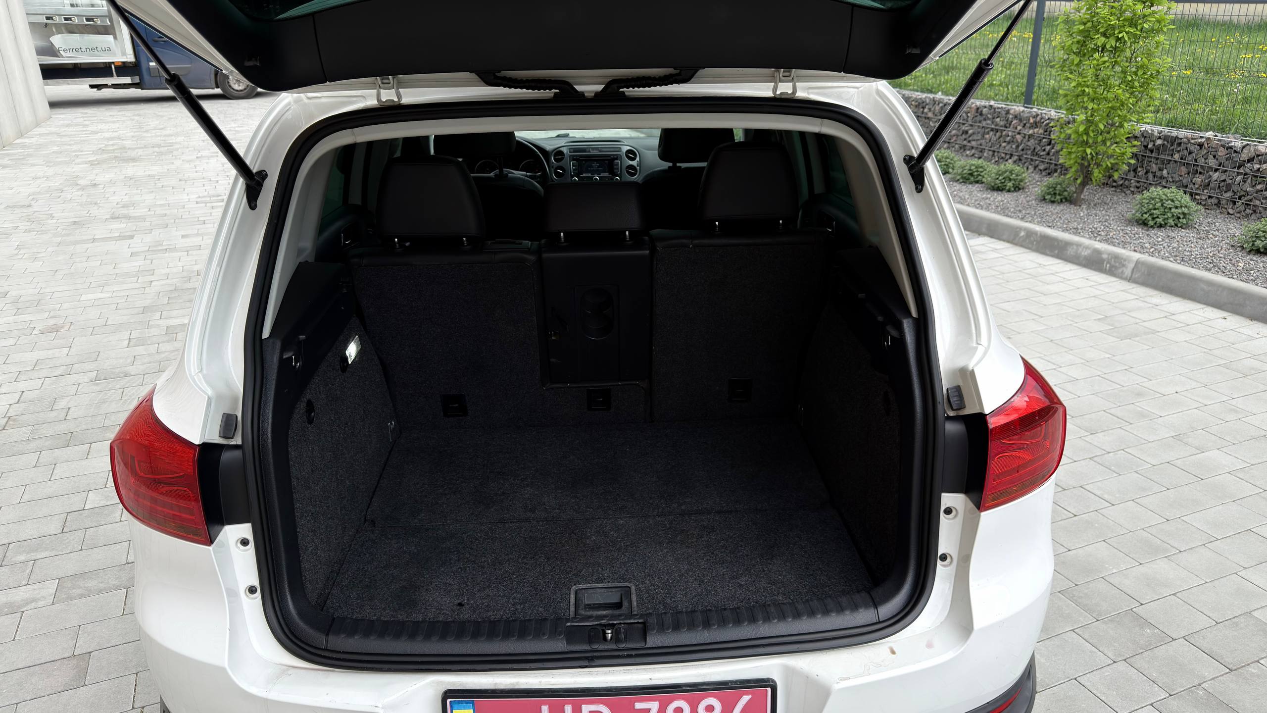 VOLKSWAGEN TIGUAN SE 2012
