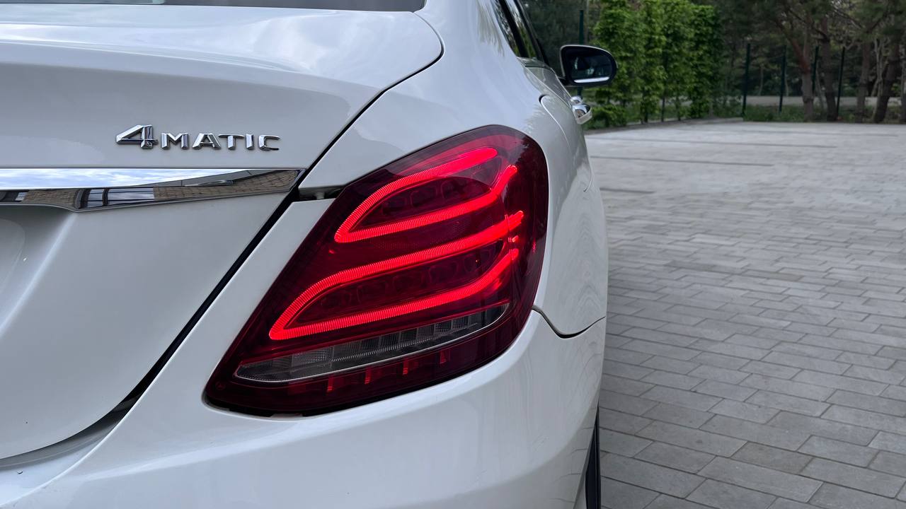 MERCEDES-BENZ C 300 4MATIC 2014