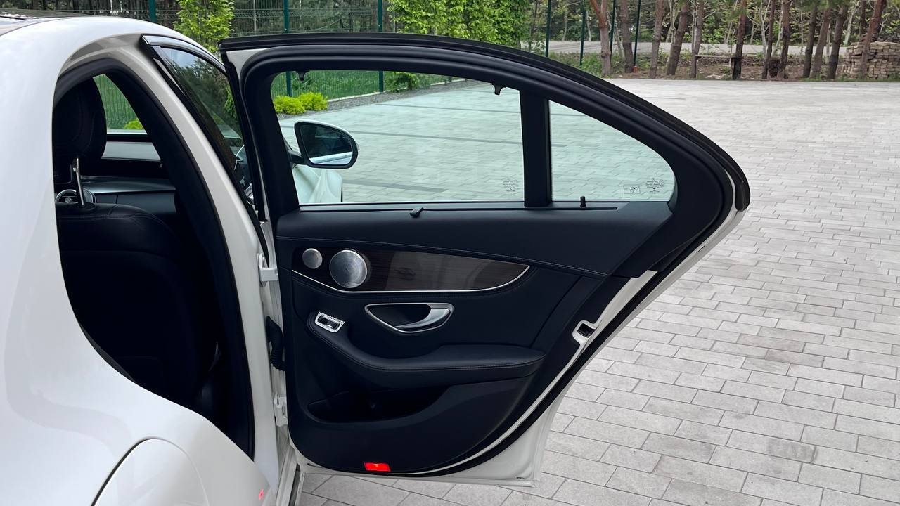 MERCEDES-BENZ C 300 4MATIC 2014