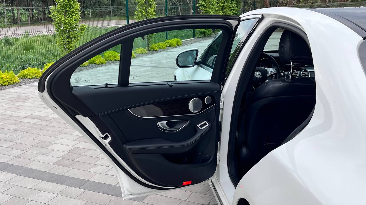 MERCEDES-BENZ C 300 4MATIC 2014