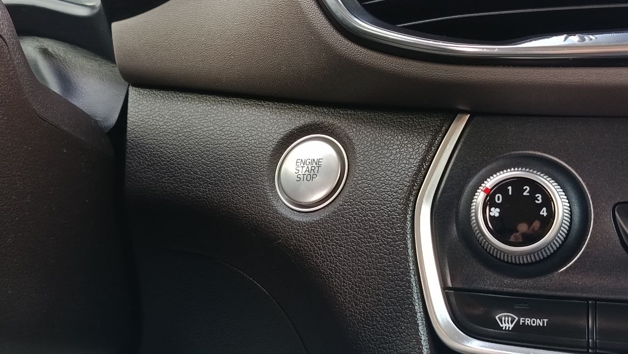 HYUNDAI SANTA FE SEL 2019
