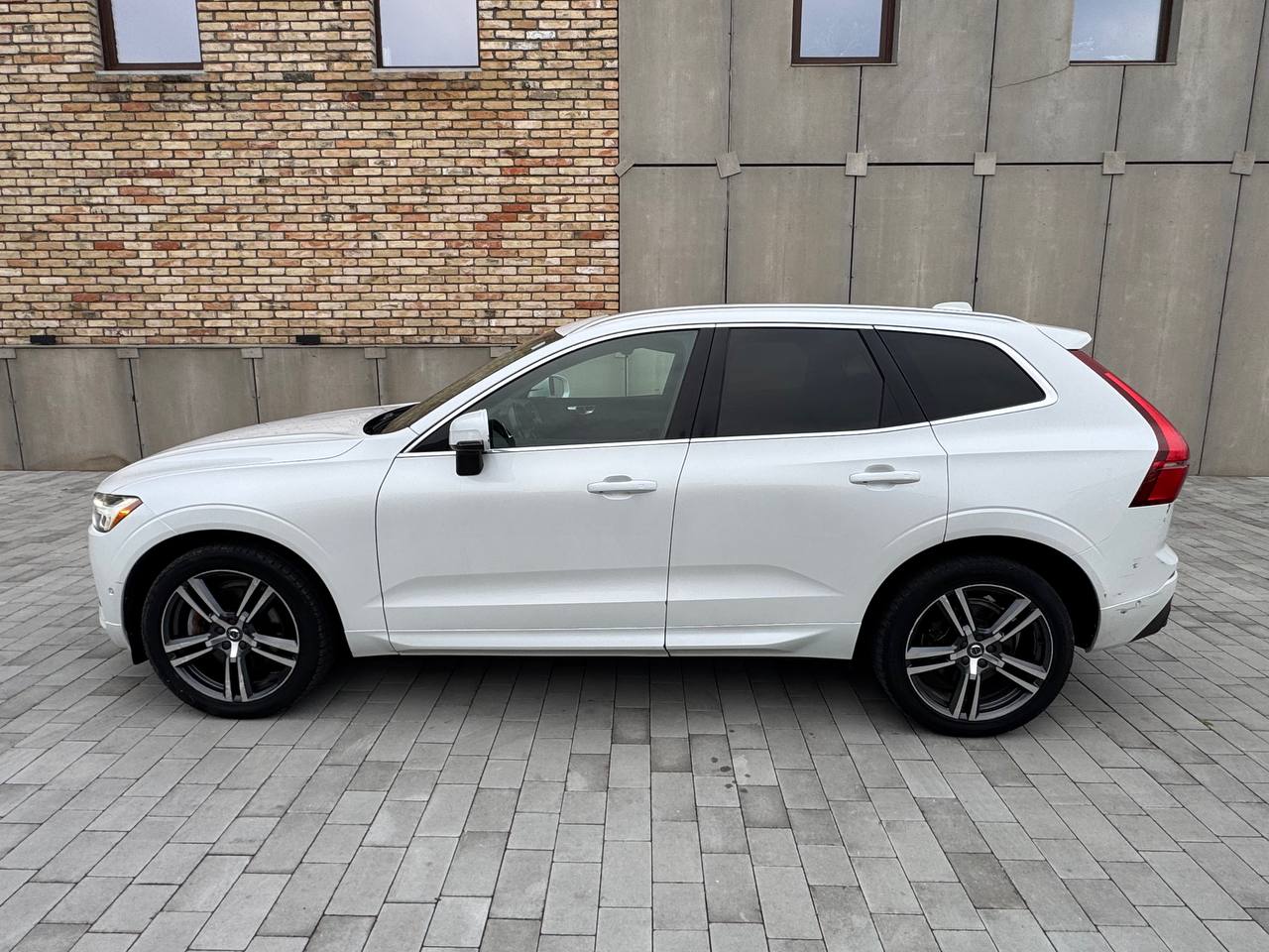 VOLVO XC60 T6 2018