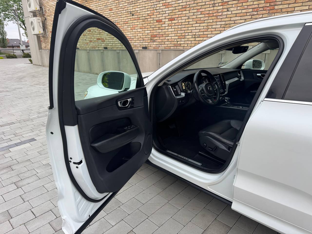 VOLVO XC60 T6 2018