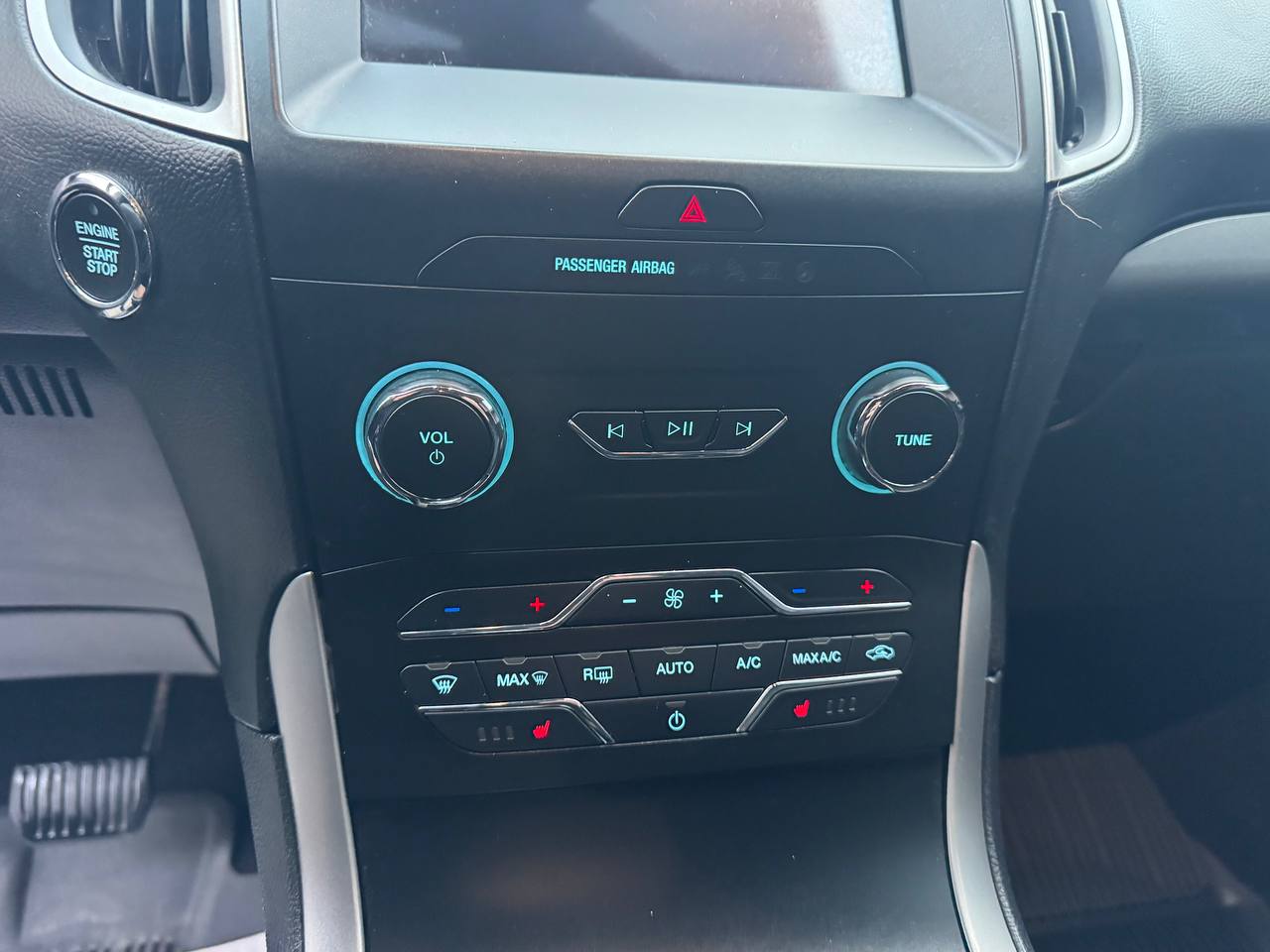 FORD EDGE SEL 2019