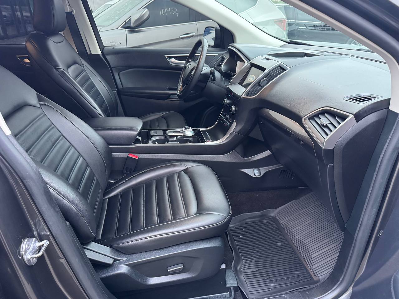 FORD EDGE SEL 2019