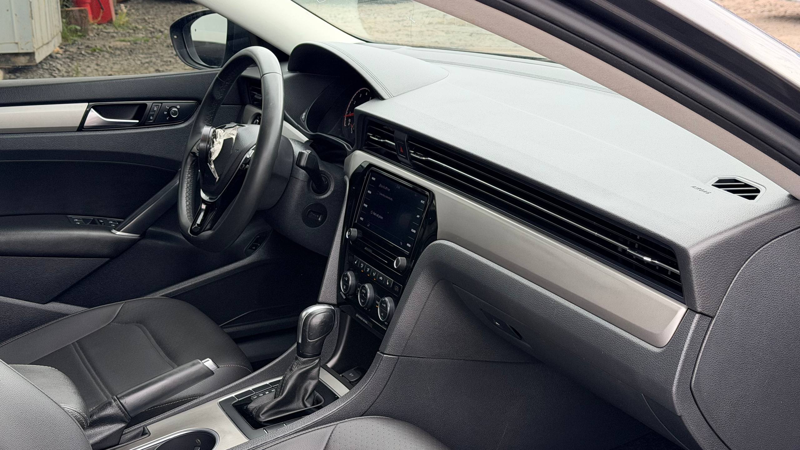 VOLKSWAGEN PASSAT SE 2021