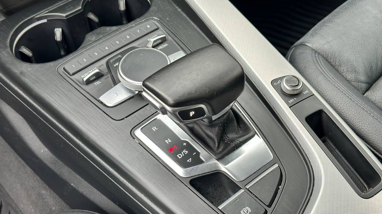 AUDI A4 PREMIUM 2016