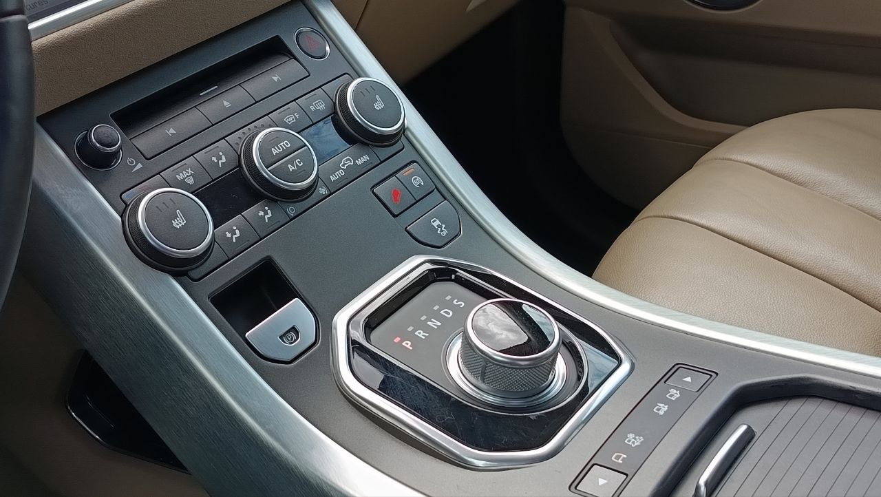 LAND ROVER RANGE ROVER EVOQUE PURE PLUS 2015