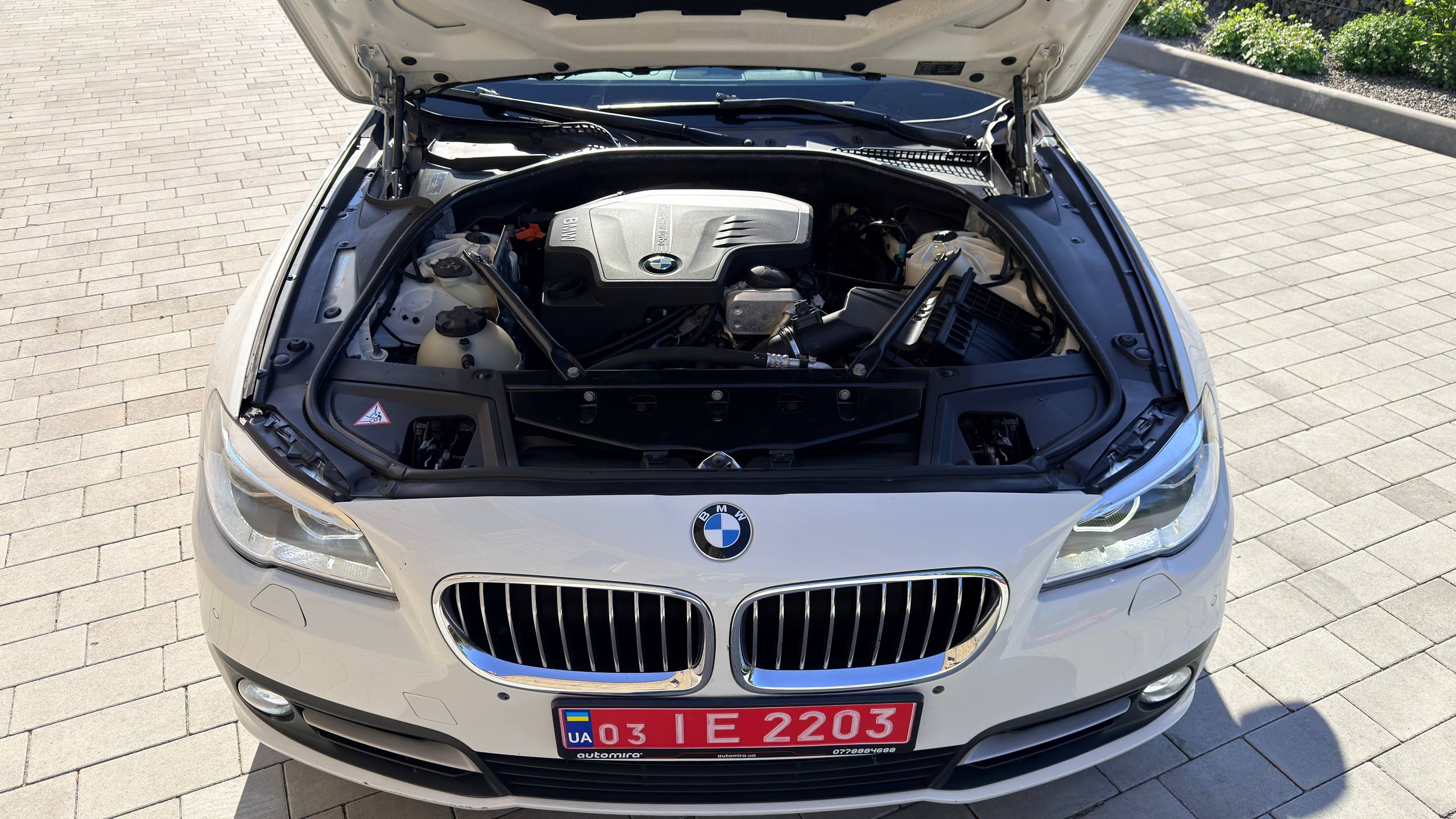 BMW 528 XI 2015