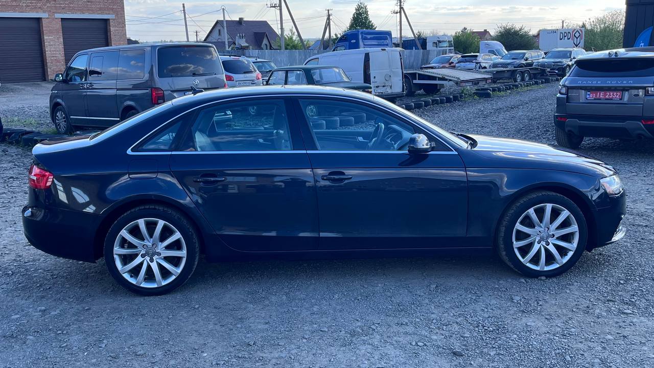 AUDI A4 PREMIUM PLUS 2012