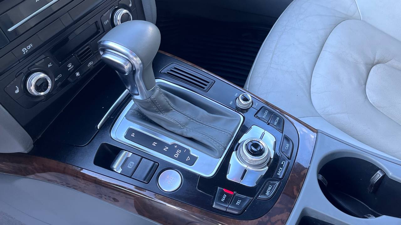 AUDI A4 PREMIUM PLUS 2012
