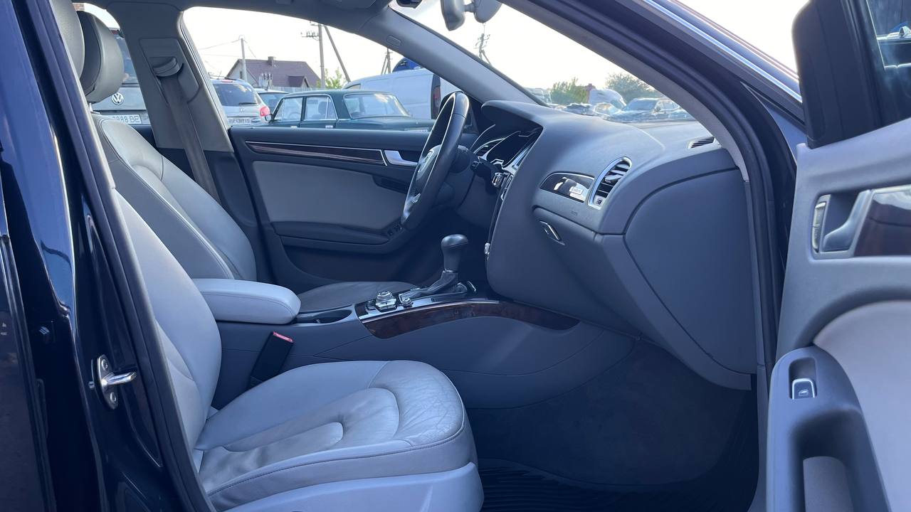 AUDI A4 PREMIUM PLUS 2012